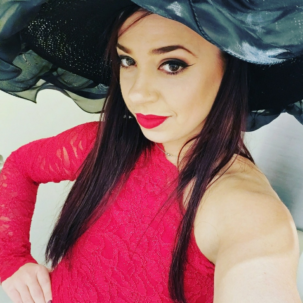 Meet your Posher, Sara